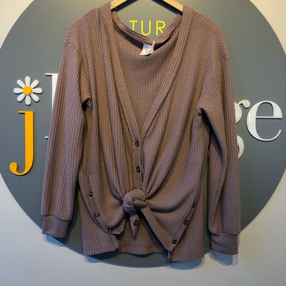 Alía Button Front Cardi